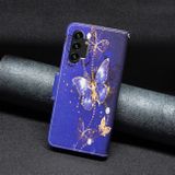 Peneženkové kožené pouzdro DRAWING na Samsung Galaxy A13 - Purple Butterfly