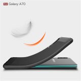 Gumový kryt Brushed Carbon  na Samsung Galaxy A70 - červená